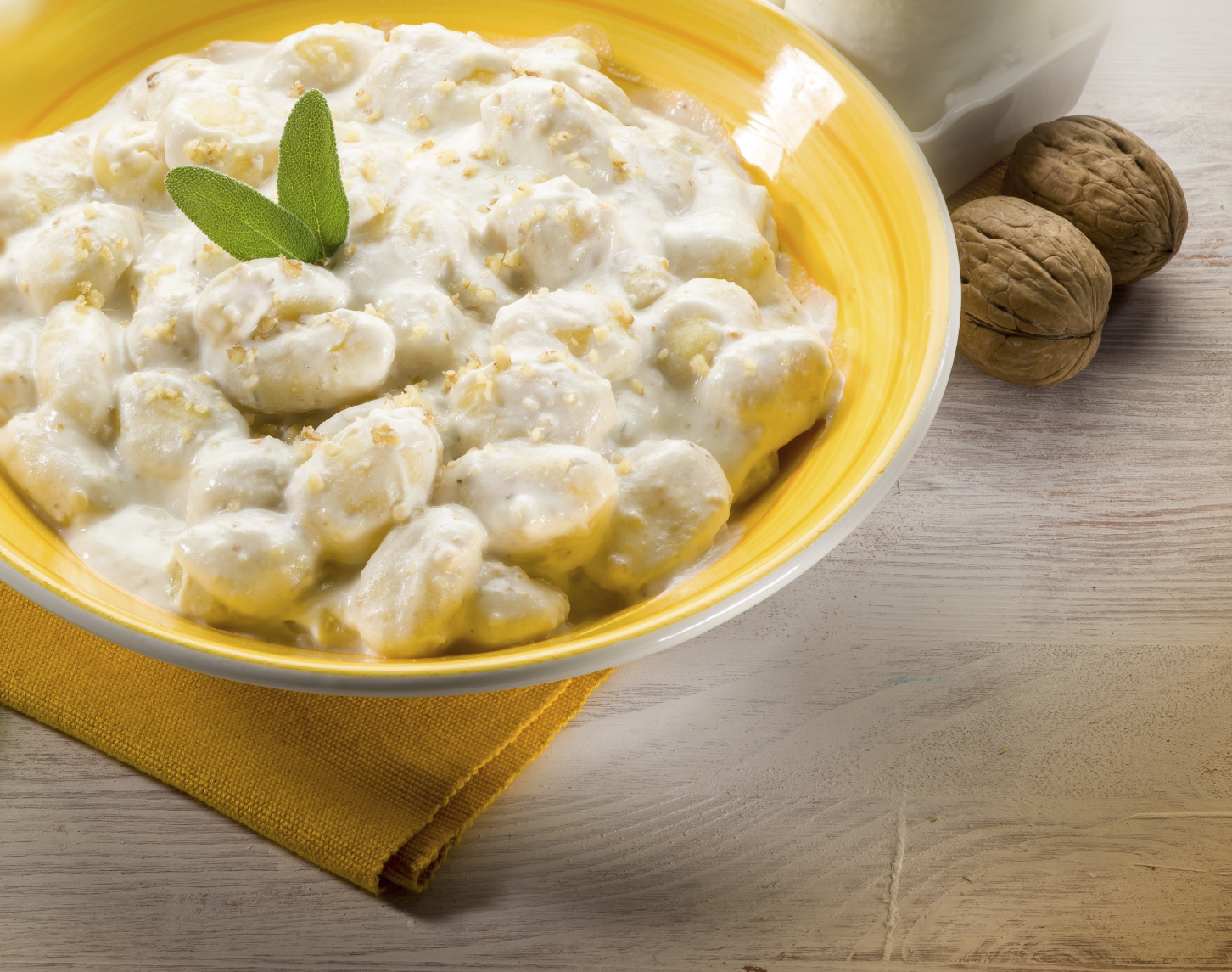 Gnocchi al Castelmagno e noci Gnocchi al Castelmagno e noci